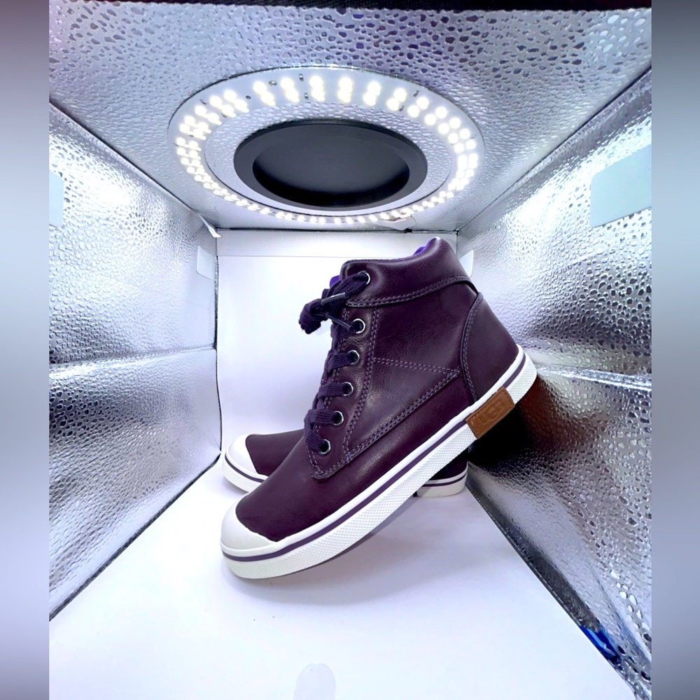 Big Kids | UGG leather Sneakers | Size 1 | Burgundy